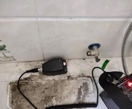 新邱屋顶漏水维修公司分享下卫生间漏水的危害及解决方法